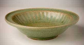 Bowl with Fluted Cavetto and Flat Rim