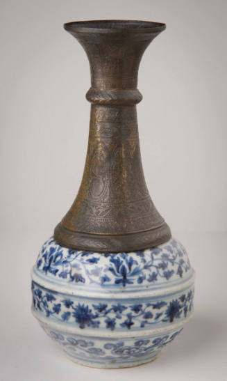Blue and White Bottle with Globular Body and Persian Neck Mount