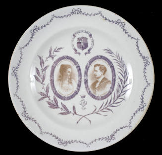 Commemorative Dinner Plate with the Portraits of Earl Beauchamp and Lady Mary, Mayer and Mayoress of Worcester, England