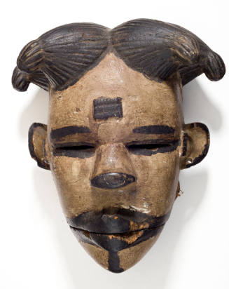 Mask with Hinged Jaw