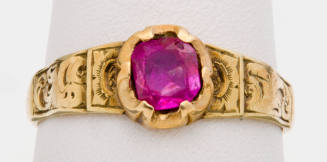 Gold Ring Set with Pink Stone