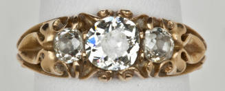 Gold Ring with Three Diamonds