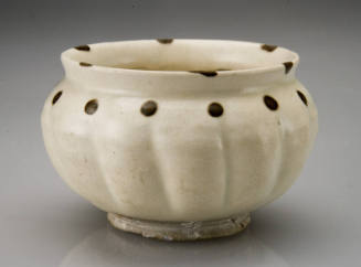 Small Bowl with Melon-shaped Body (Cizhou ware)
