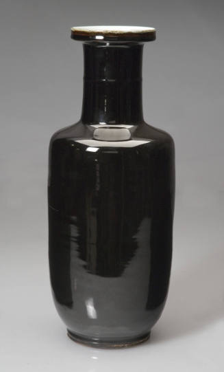 Mallet-shaped Vase with Mirror-Black Glaze
